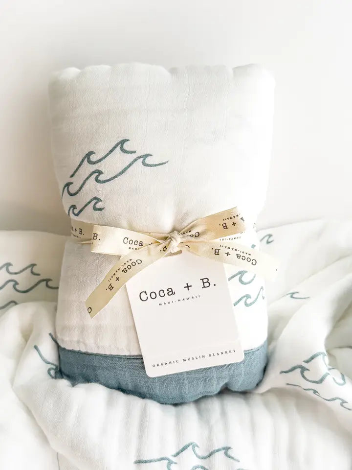 Organic Nautical Surf Wave Blanket
