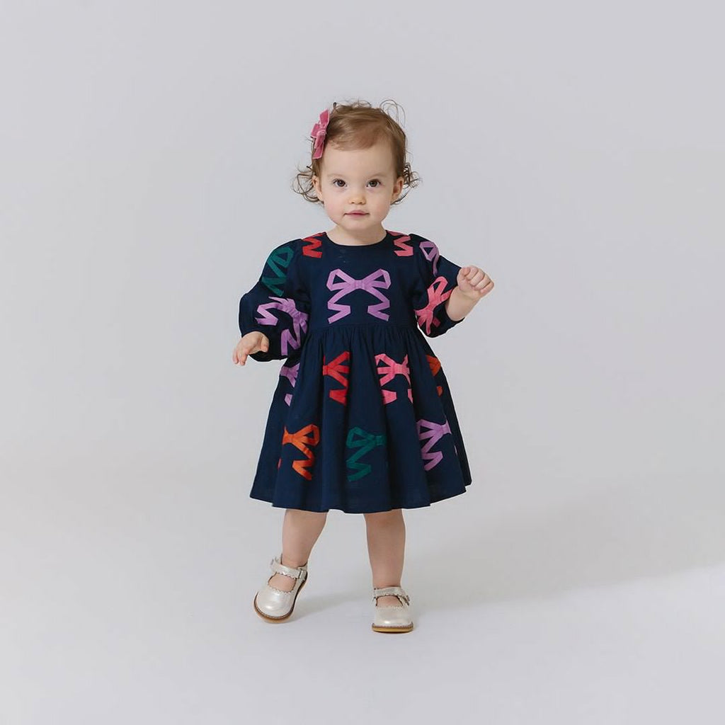 Baby Girls Bow Applique Brooek Dress Set